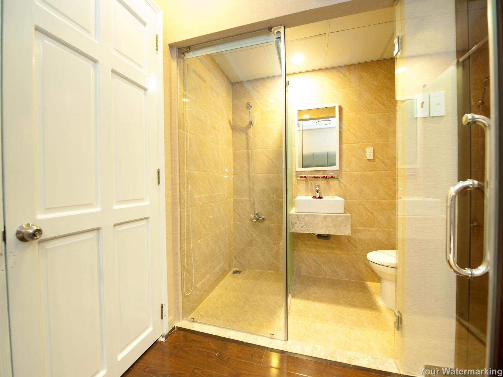 Phòng Deluxe Giường Đôi Có Cửa Sổ